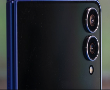 สรุปข่าวลือ Galaxy Z Flip8 บางลง แรงขึ้น แต่ทำไมกล้องดูคุ้นๆ?