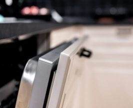 5 วิธีเลือกซื้อคิ้วสแตนเลสตกแต่งบ้านด้วยตัวเอง